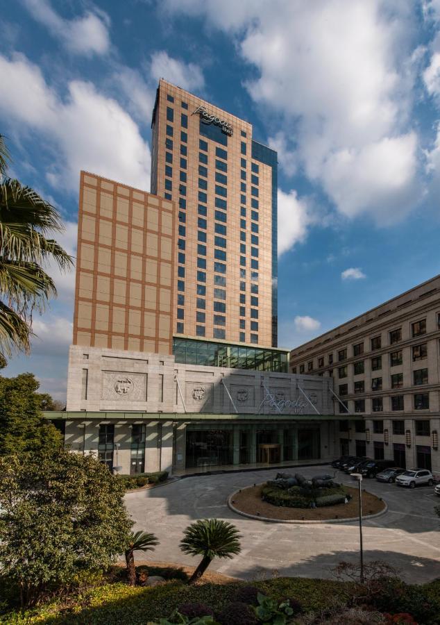 Shanghai Baixia Pagoda Hotel Екстериор снимка