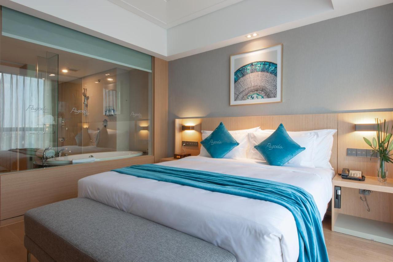 Shanghai Baixia Pagoda Hotel Екстериор снимка
