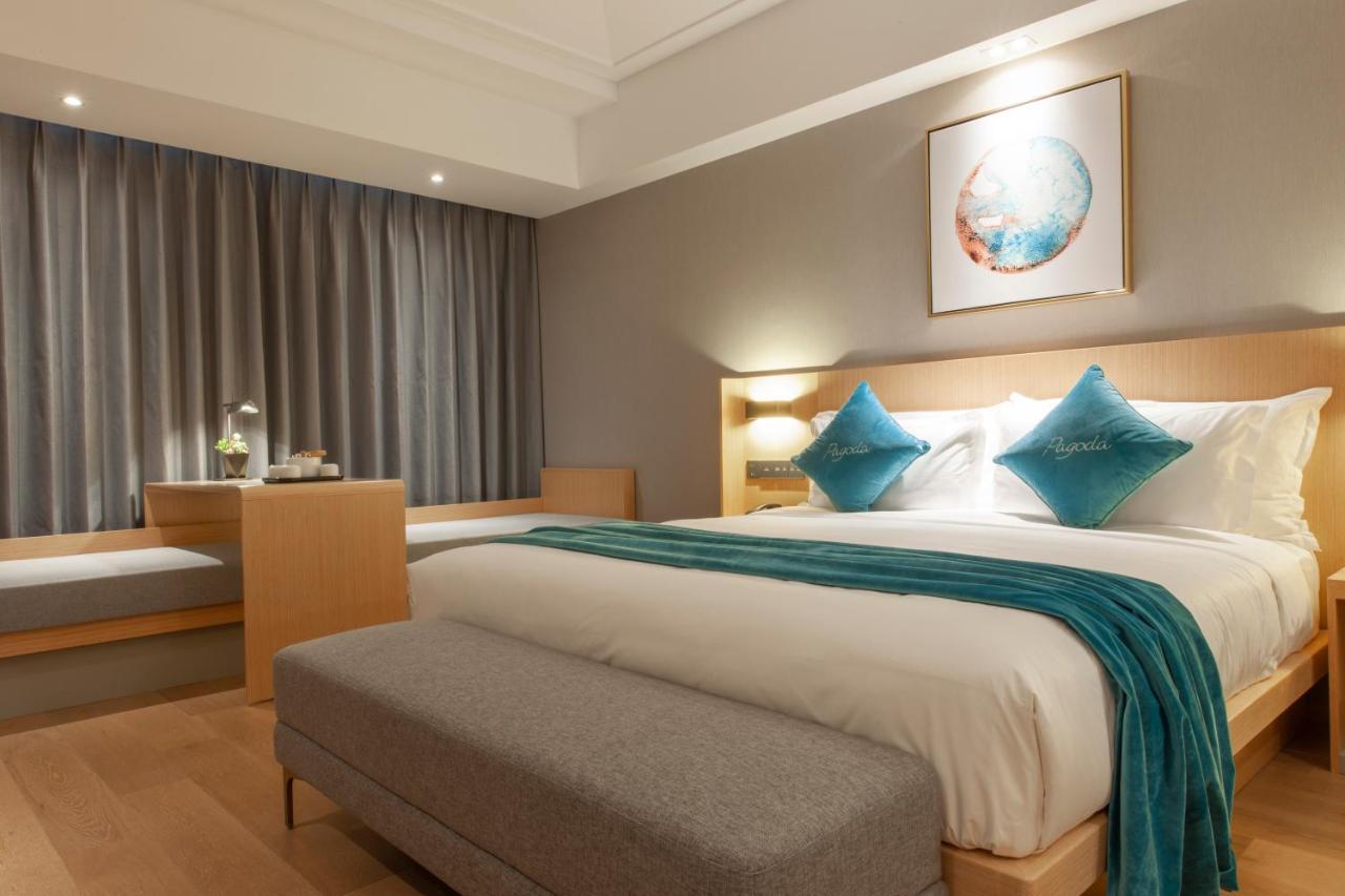 Shanghai Baixia Pagoda Hotel Екстериор снимка