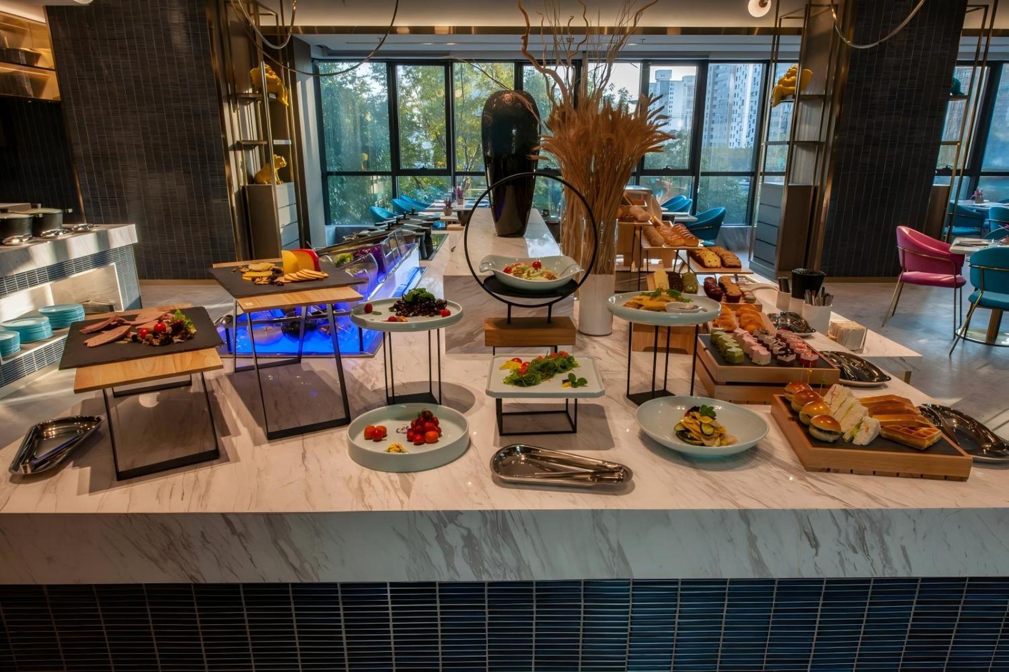 Shanghai Baixia Pagoda Hotel Екстериор снимка