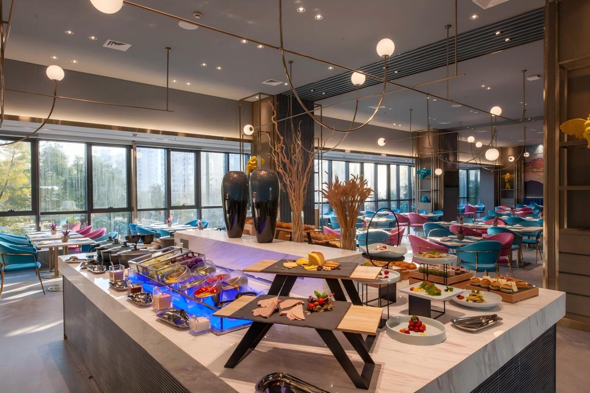 Shanghai Baixia Pagoda Hotel Екстериор снимка